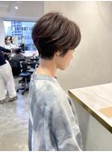 ひし形ショート/30代40代ショート/ショートボブ/センターパート