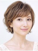 耳かけショートカットハイライトカラーショートウルフ白髪染め