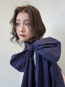 ユー(yew) 顔周りレイヤー/顔周りカット/透明感カラー/ラベンダーベージュ