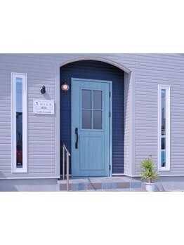 大人女性の髪のお悩みに寄り添い、解決へと導きます。こだわりの上質空間で癒しのひと時を♪