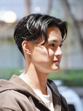 メリケンバーバーショップ コウベ(MERICAN BARBERSHOP KOBE) メンズカットピンパーマセンターパート