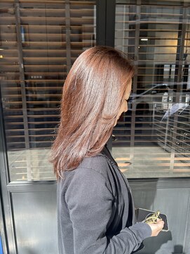 バジオットエイチ(BUZZIoT h) ツヤ感あふれるレイヤーミディ