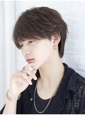 リバースナチュラルラウンドマッシュフェザーショート