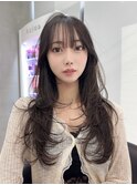 大人ガーリーダークアッシュミディアムレイヤーカット髪質改善