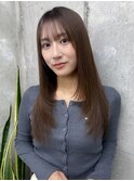 美髪ストレートレイヤーロングシースルーバングヘア