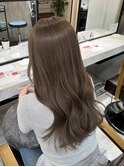 ミルクティーベージュ