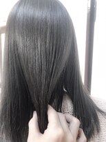 ヘアーアンドアトリエ マール(Hair&Atelier Marl)&nbsp;【Marl】ダークグレージュのツヤツヤカラー♪