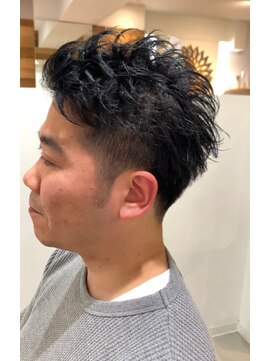 エデュコスゥリール(educo per sourile) クセを活かしたアップバングショート【自由が丘】