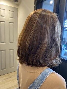 ツクシ(tsukusi) 【tsukusi】ハイライトベージュ