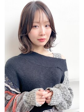 ルチア(Lucia) ふんわり外ハネくびれスタイル/ヘルシースタイル/30代40代50代