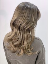 ステアケース 武蔵小杉店(stair:case)&nbsp;【助川】白髪ぼかし/バレイヤージュ/20代30代40代ヘアスタイル