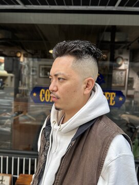 カムレイドフォーライフ(COMRADE 4 LIFE) 担当西村　パーマフェード