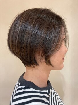 シャンプーボーイ セントラル 博多(SHAMPOO BOY central) ナチュラルショートボブ