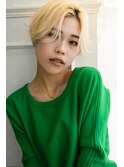 ハイトーンカラーハンサムショート外ハネセンターパート