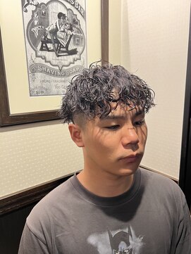 ラヴィザバーバー 理容室(LAVIE the BARBER) マッシュ、ツイスパ