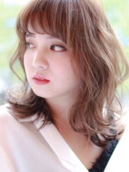 ヘアアンドスパ ロア(Lore)の写真/豊富な色味を楽しめるグレイカラーは上品な艶感で大人女性に人気♪ダメージレスなファッションカラーも好評