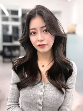 ニトバイアンキシム(nit by ahnkism) 韓国風レイヤーカット顔まわりくびれオルチャン堀江