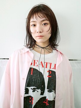 ワク(WAKU) 【WAKU】顔まわりレイヤーミディアムボブ