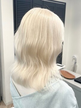 ルーブ トウキョウ(Loob. TOKYO) 池袋東口ハイトーンカラーミルクティーベージュペールピンク韓国