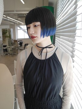 229 エンドカラー/ネイビーブルー/リップラインボブ