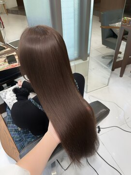 フォルテロゼ 横浜(FORTE rose) 赤み消し透明感カラー