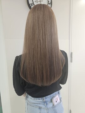 アッシュ 二俣川南口店(Ash) ◆シアーベージュ/ストレートロング/髪質改善カラー