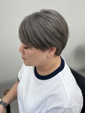 リエンスクレア(RIENS xrea) マットグレーブリーチあり@勝浦悠加