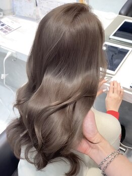 ネイロ 日本橋(NeiRo)の写真/大人女性のための上品グレイカラー【日本橋】