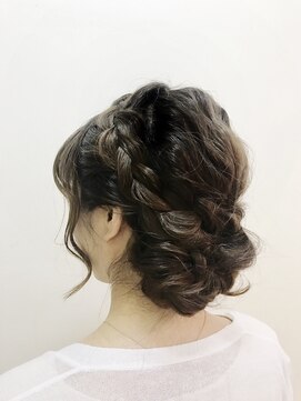 パティオン(PATIONN) 結婚式二次会ヘアアレンジ【表参道 青山 原宿】