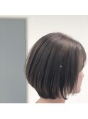 大人可愛いショートボブ×透明感カラー
