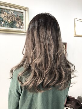 ナイン 麻布十番(NINE) グレージュグラデーション☆