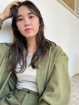 ティティ(TiTi) ブリーチなしアッシュロングレイヤー[TiTi_栗林れい]