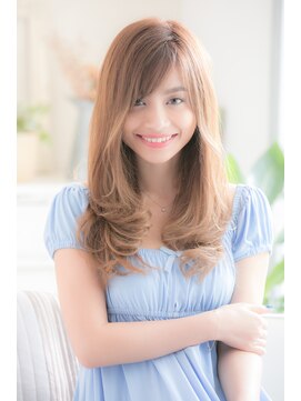 リトル 浦和(little) 毛先弾むフェミニンロング