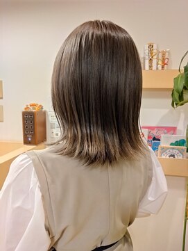 ニコットヘアールーム(nicotto HAIR ROOM) 外はねエレガントスタイル