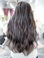 マリアナ(Mariana)&nbsp;ハイライトショートヘアレイヤーカットダブルカラー