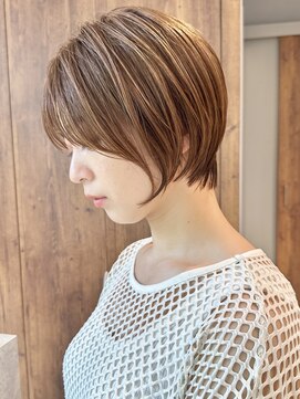 ビュートリアム 南青山(BEAUTRIUM) 大人前下がりショートボブ丸みショートショートヘア30代40代