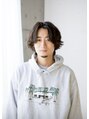 ユエン(uyen) 泓田崇 暗髪カラー