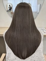 オリンテ バイ レシッド 表参道(orente by rcid)&nbsp;髪質改善顔まわりレイヤーカット酸熱ストレートこなれミディ