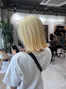 アドア 横浜(ADORE) 【ADORE横浜】抜きっぱなしブリーチ×外はねボブ