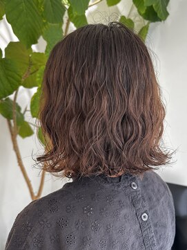 イニ 福井店(ini) ボブ×波巻きパーマ　《出海》