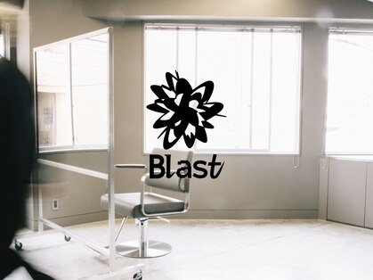 ブラスト(Blast)の写真