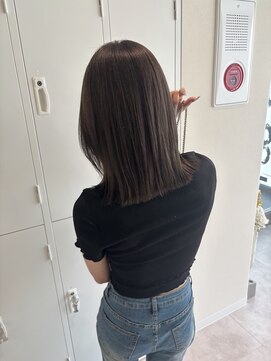 ネウィ 広島(newi) オリーブグレージュ/ダブルカラー/切りっぱなしボブ/髪質改善