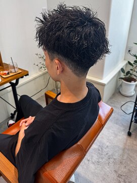 アムレヘアー(amule hair) 【amule hair】無造作パーマ/スウィングアップバング/20代