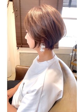 ボタニカル(BOTANICAL) ミルクティーブラウンやわらかショートボブ