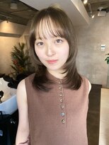 サンルーム(SUN room)&nbsp;レイヤーカット顔周りカットウォームブラウンミディアムヘア