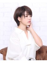 カミビト マヴィー(kamibito mavie)&nbsp;みんなが似合うショート　丸みショート　大人かわいい　耳掛け