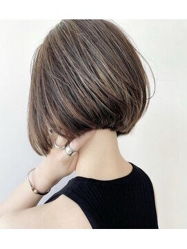 ノットバイベル 大宮(knot by belle) 首が綺麗に細く見える!大人女性に人気のハイライトボブ!大宮
