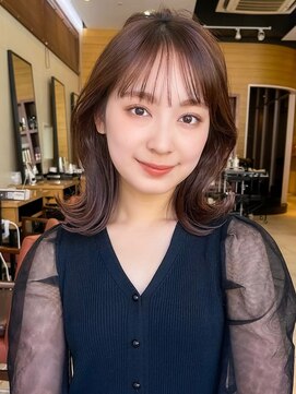 ラフ フロム ガーデン(Laf from GARDEN) 20代30代おすすめくびれミディアム/斜めバング