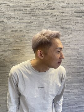 リバーシン(REVERSHIN) ツーブロ×ホワイト系カラー