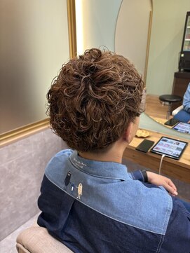 アンフィ 鶴間(Anphi) メンズパーマ